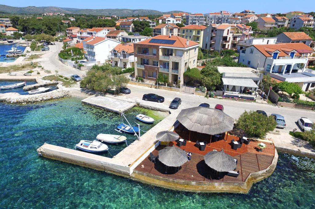 Apartments Superba Brodarica  Kültér fotó